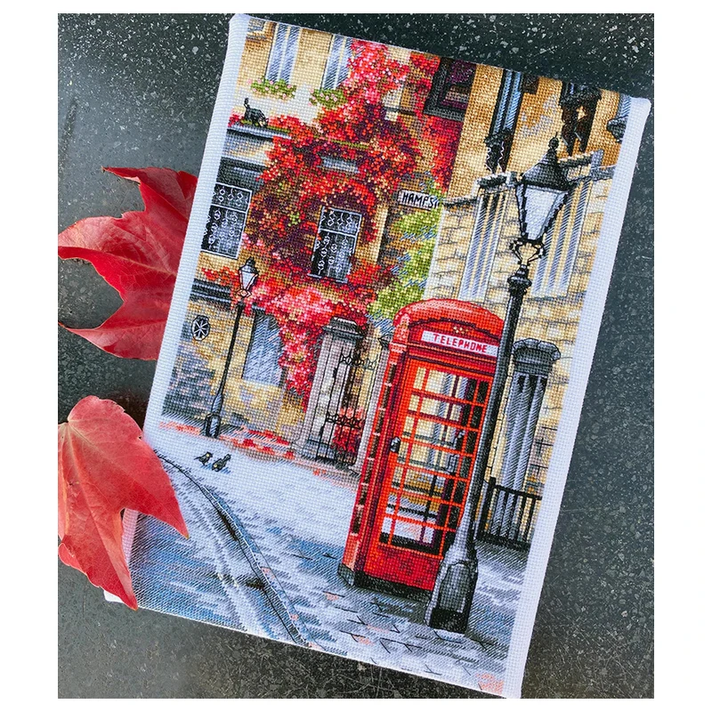 Amishop Lovely Counted Cross Stitch Kit, Quiet Lane Telephone Booth, Street Red Flowers, Top Quality, Beautiful, Merejka K-183