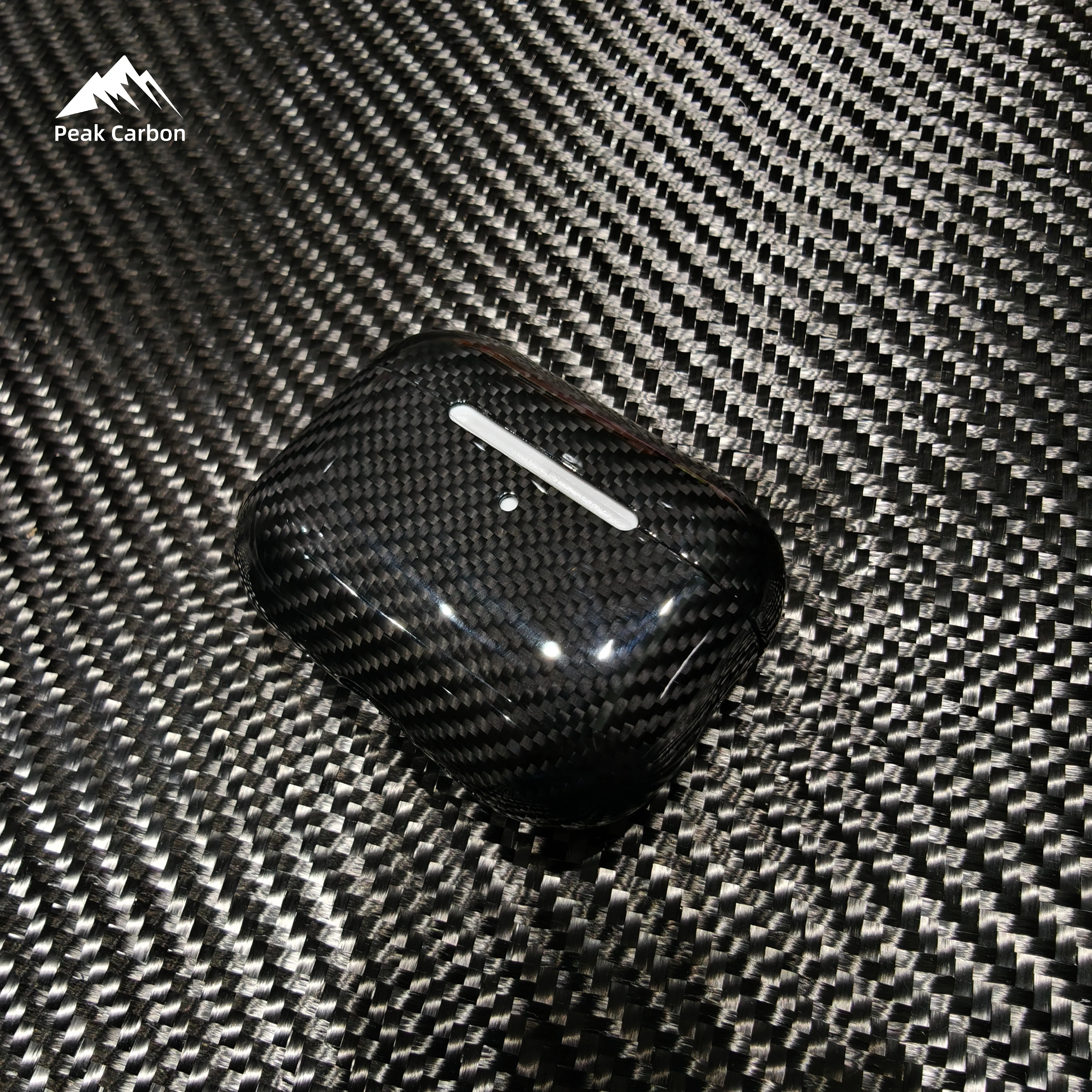 حافظة من ألياف الكربون السوداء المنسوجة 3K لامعة حقيقية لأجهزة Apple AirPods Pro 3 2 1 / Airpods 3 4 Gen غطاء حماية خفيف الوزن للغاية