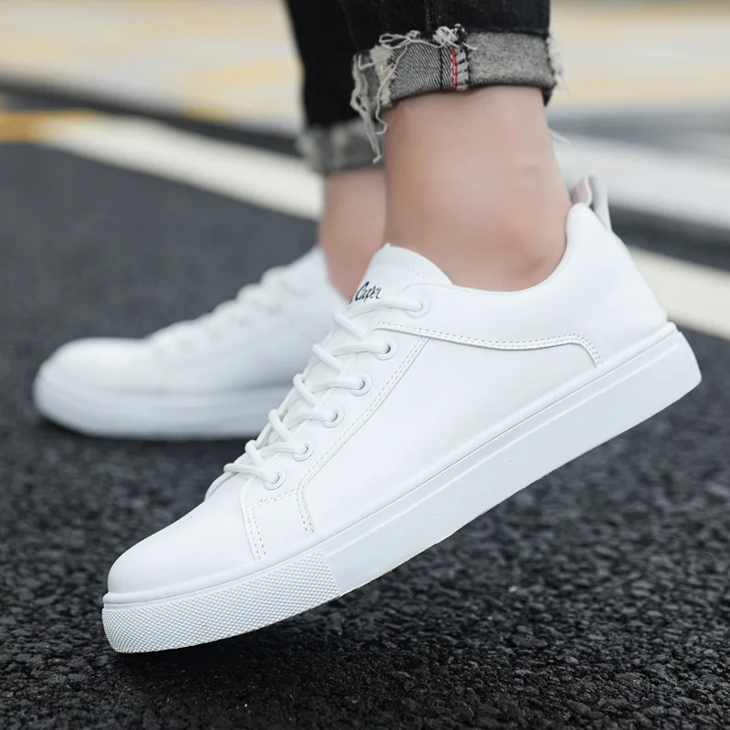 

2026 New Men's White Shoes Skateboarding Shoes High Top Men High British Style Comfortable Men's Skateboarding Sneakers Sports