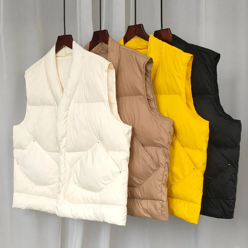 

2023 Winter V Neck Oversize Down Waistcoat Coat Women Warm Thick White Duck Down Vest Parkas Ladies Sleeveless Short Tank Jacket