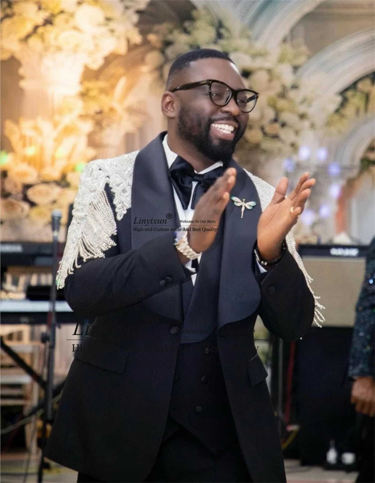 

Glitter Ornament Appliques Men Suits Shawl Lapel Costume Homme Customized 3 Pieces Sets Party Groom Blazer Slim Wedding Tuxedos