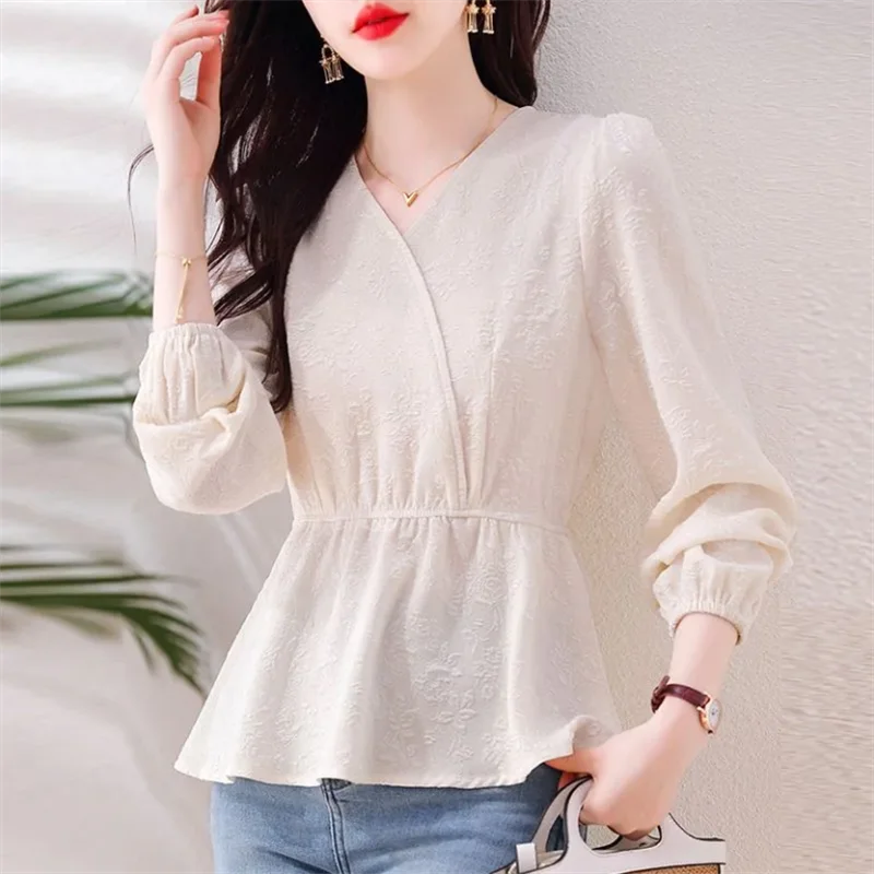 

Женский жаккардовый пуловер с V-образным вырезом