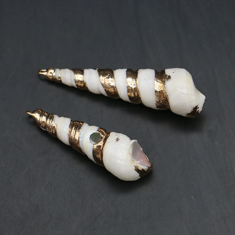 

White Long Conch-shaped Natural Shell Pendant With Irregular Spiral Electroplated Gold Edge Design Single Hole Charm Accessories