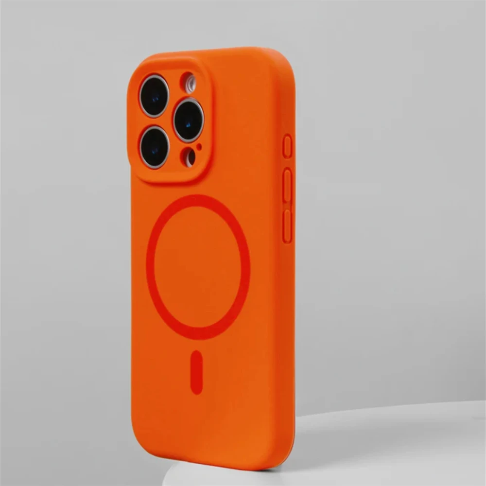 Magnetyczne, jednokolorowe etui z płynnego silikonu do telefonu iPhone 18, 17 Pro Max, 16, 15, 17 Pro, 14, 13, kompatybilne z MagSafe, umożliwiające bezprzewodowe ładowanie. — zdjęcie produktu 7