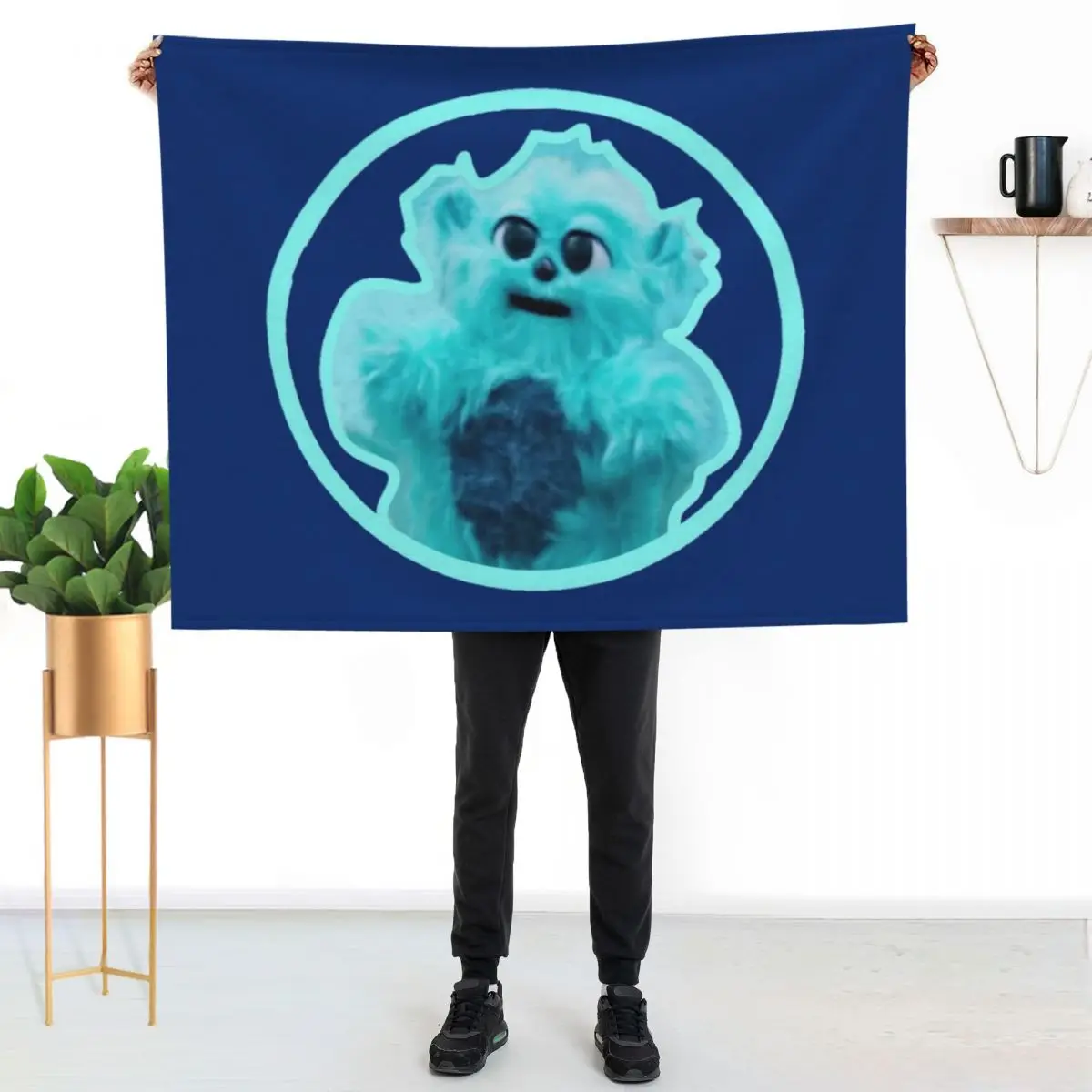 Beebo From DC's Legends Of Tomorrow - Circle Design Throw Blanket Luxury St Cute Decorative Throw Custom Single Blankets