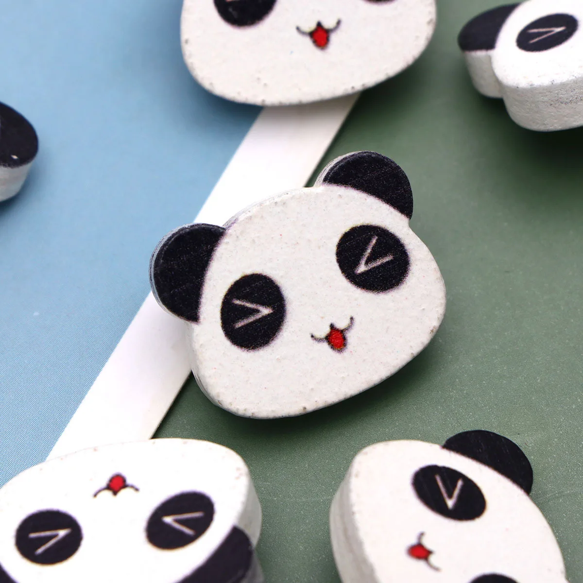 

50Pcs Panda Head Wood Buttons Natural Decorative Cartoon Animal Pattern Sewing Embellishments DIY Craft Scrapbooking Accessories
