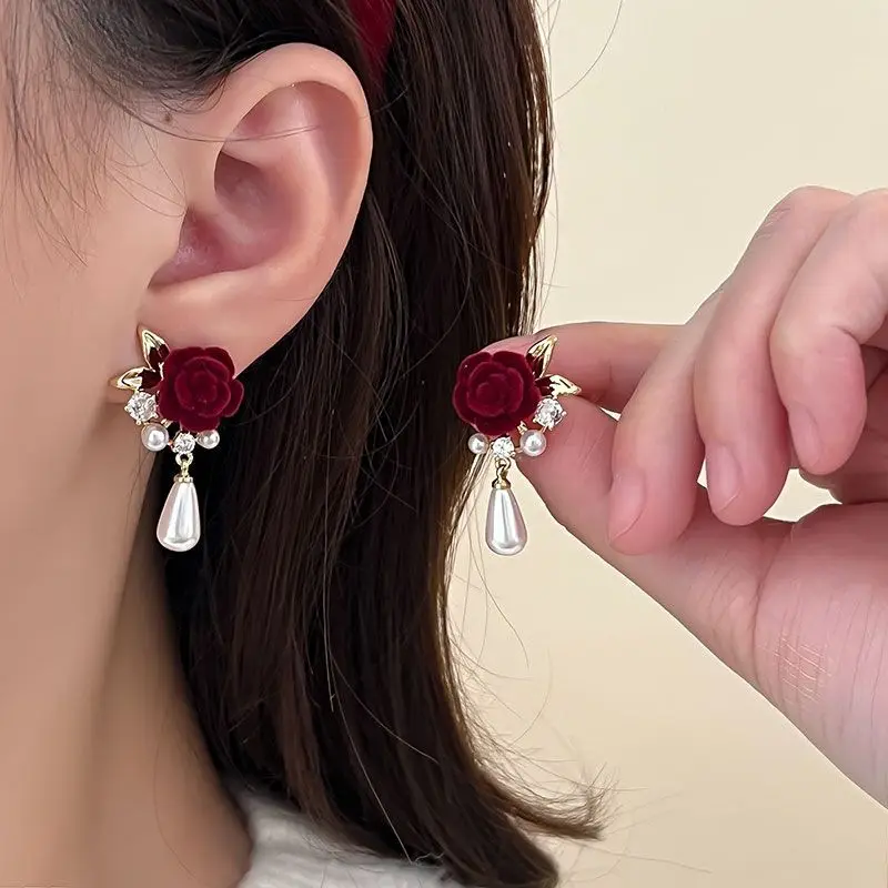 Romantic Stud Earrings for Women Burgundy Velvet Rose Zircon Pearl Pendant Earrings Elegant Charming Sweet Girls Jewelry