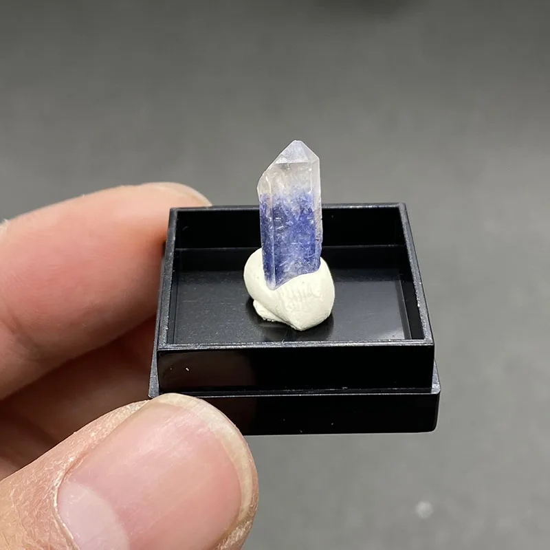 100% Natural Brazilian dumortierite Crystal Healing Crystal (can be used as a pendant) collection box size:27*27*25mm