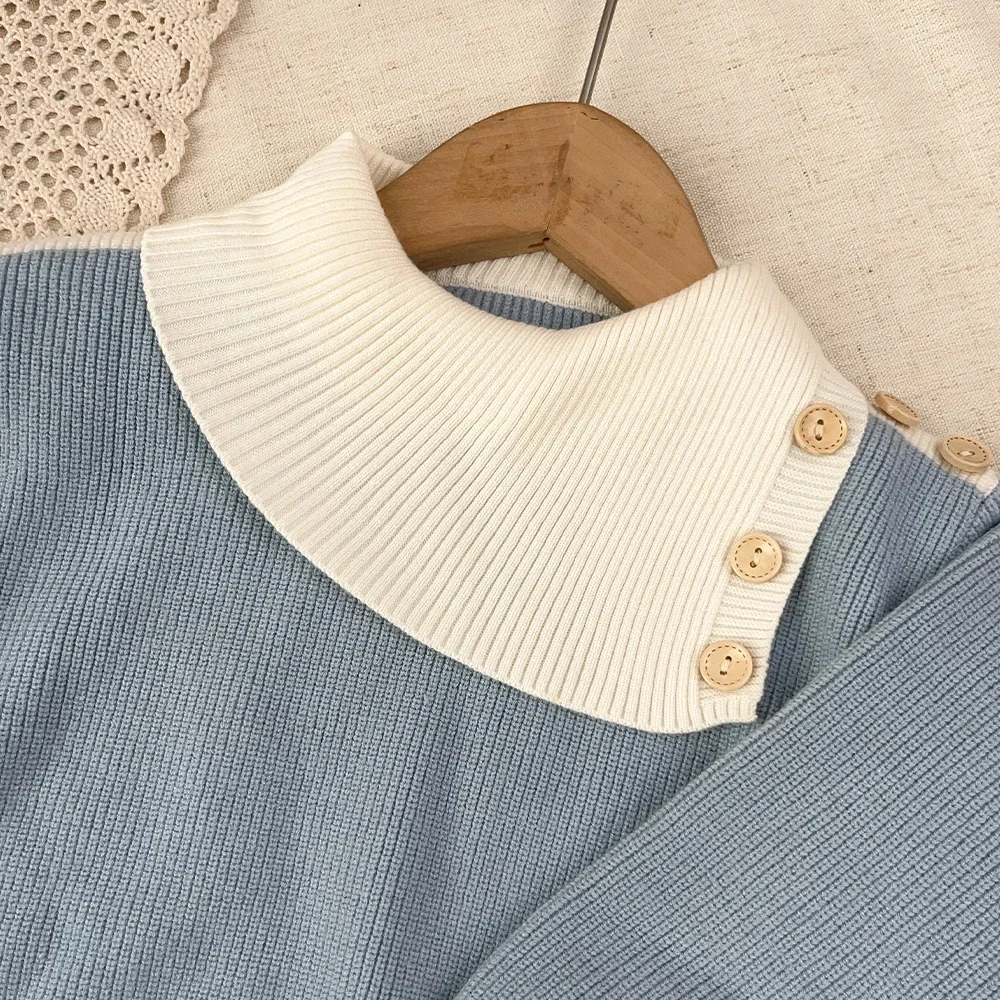Koreanische Version Blaue Mädchenkleidung Herbstmode Gestrickter Pullover Kinder-Set Farbblockierter Revers-Langarm-Oberteil + Hose – Detail 4