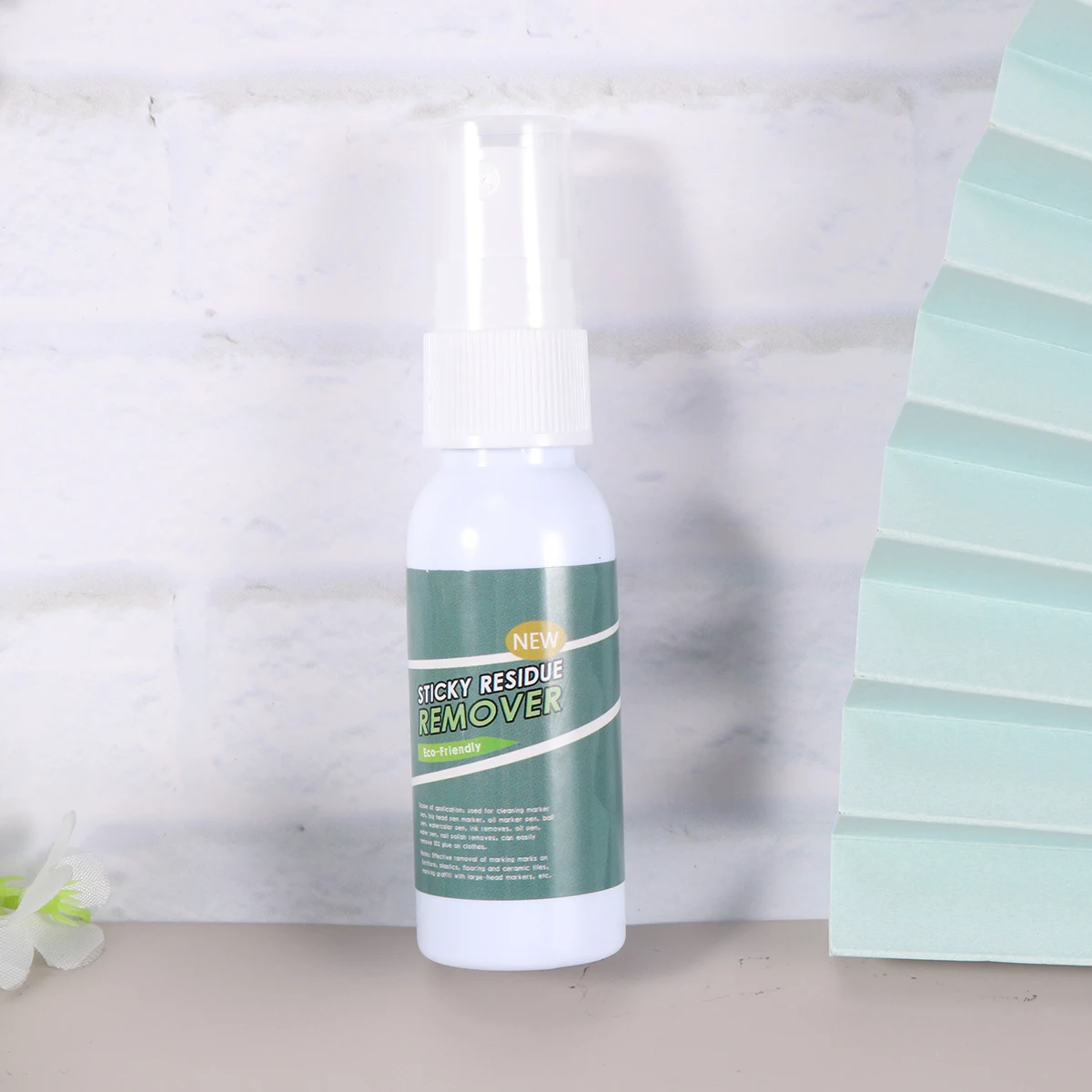 

30Ml Sticky Cleaner Glue Remover Spray Powerful For Car Glass Plastic Metal Oil Sticker Handwriting Removal