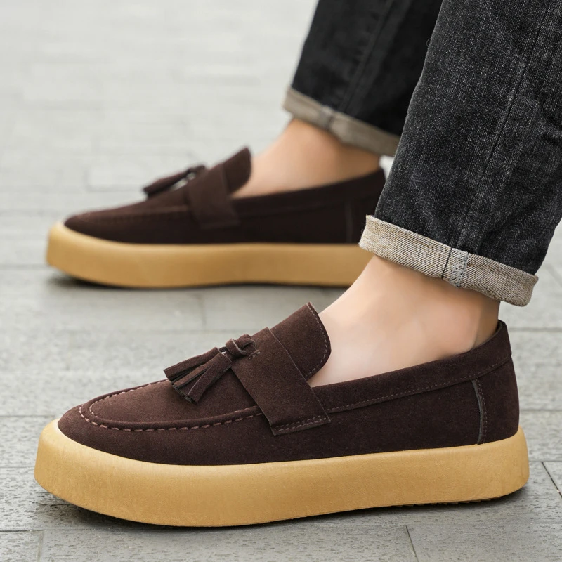 New Vintage Tassel Loafers Men's Faux Suede Slip On Casual Shoes British Style Thick Platform Outdoor Flats Daily Walking Shoes