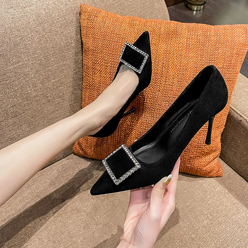 

2024 Spring New Pointed Toe Women Pumps Square Crystal Bling Bling Black Suede Stiletto High Heel Party Shoes for Women Sandals