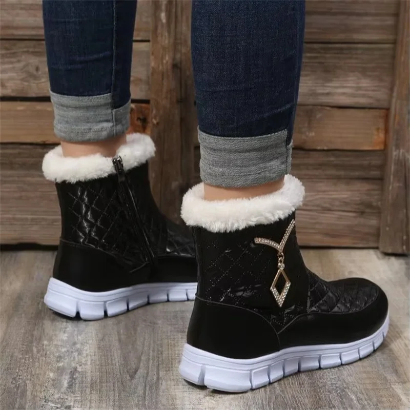 Women\'s Thick waterproof down snow boots Fashion warm plush Metal Decoration winter boots Non-slip PU Leather zipper Ankle Boots