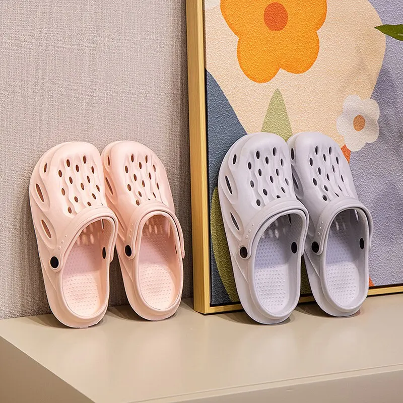 

Clogs Women Sandals Summer Casual EVA Lightweight Outdoor Women's Shoes Anti Slip Thick Sole Beach Slides Couple Garden Shoes