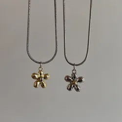 Stainless Steel Necklaces Cute Cartoon Flower Girls Pendants Clavicle Chain Kpop Choker Fashion Necklace For Women Jewelry Gifts