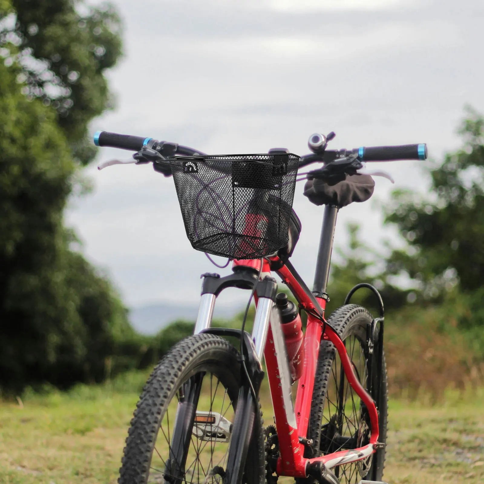 

Quick Release Bike Front Basket Metal Durable Large Capacity Detachable Bike Handlebar Basket for Cycling Storage