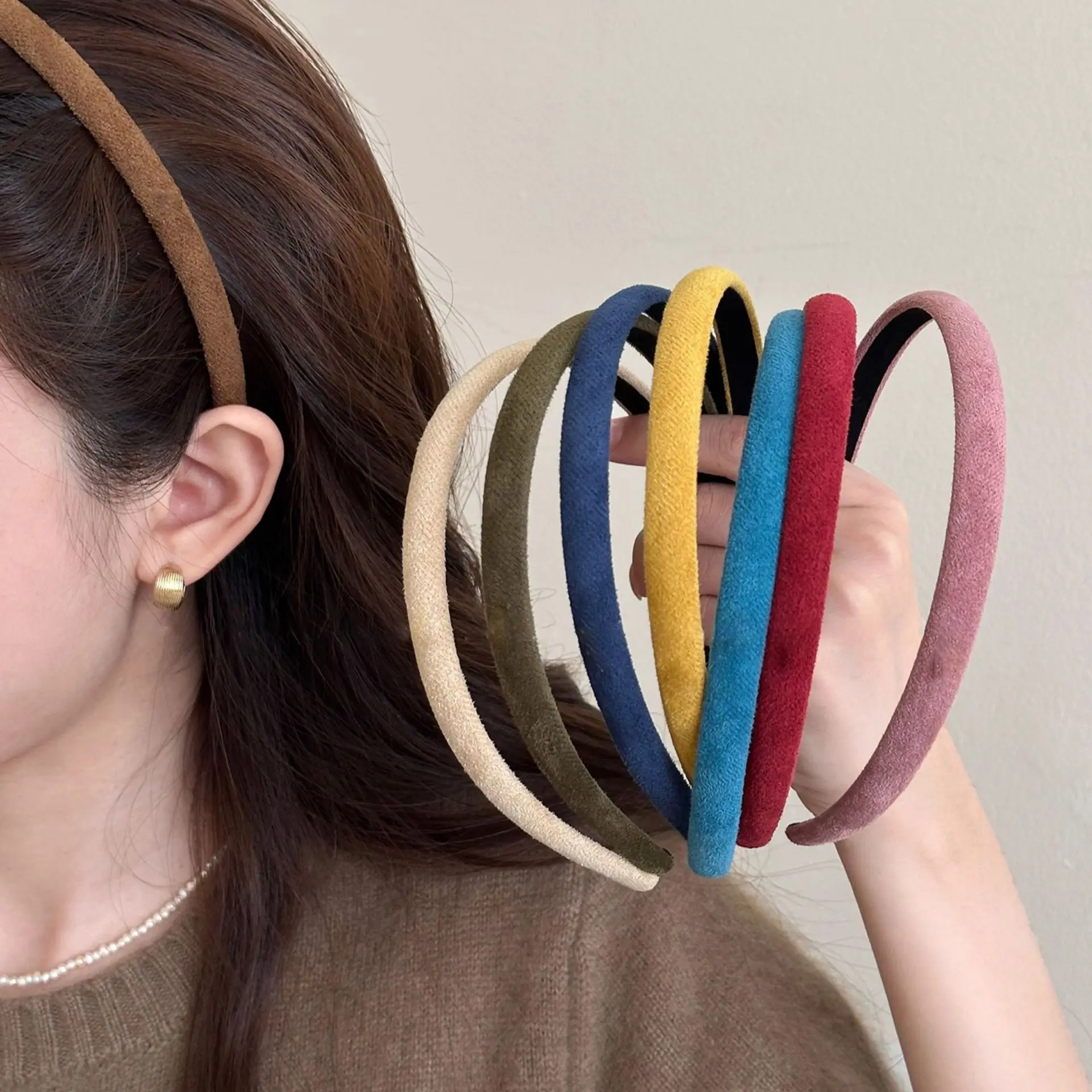 

Резинки для волос из замши 2026: повязки на голову для женщин и девушек, для умывания, аксессуары, украшения для волос