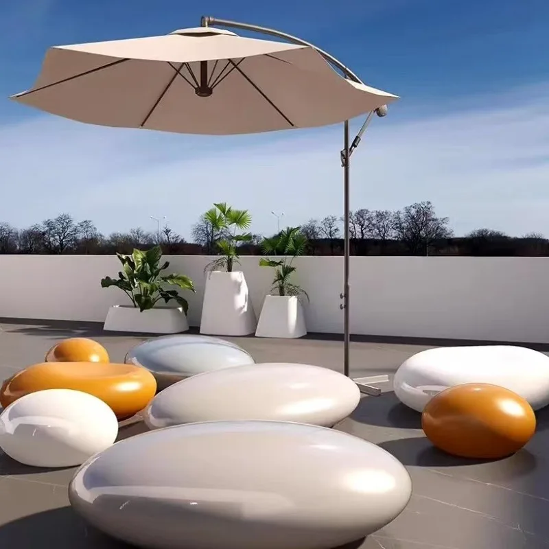 Tabouret de galets en fibre de verre, sculpture d'extérieur, parc communautaire, piscine d'arbres, simple, créatif, siège de forme spéciale, sculpture de paysage