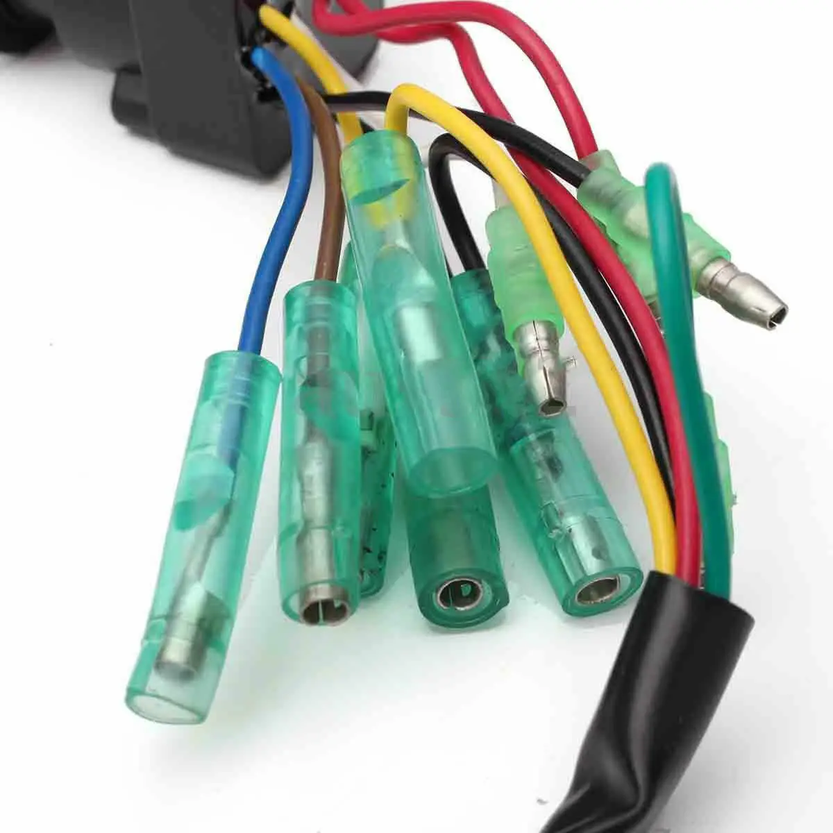 

Комплект ключей зажигания для блока управления подвесным мотором 2/4-тактный 703-82510-43-00