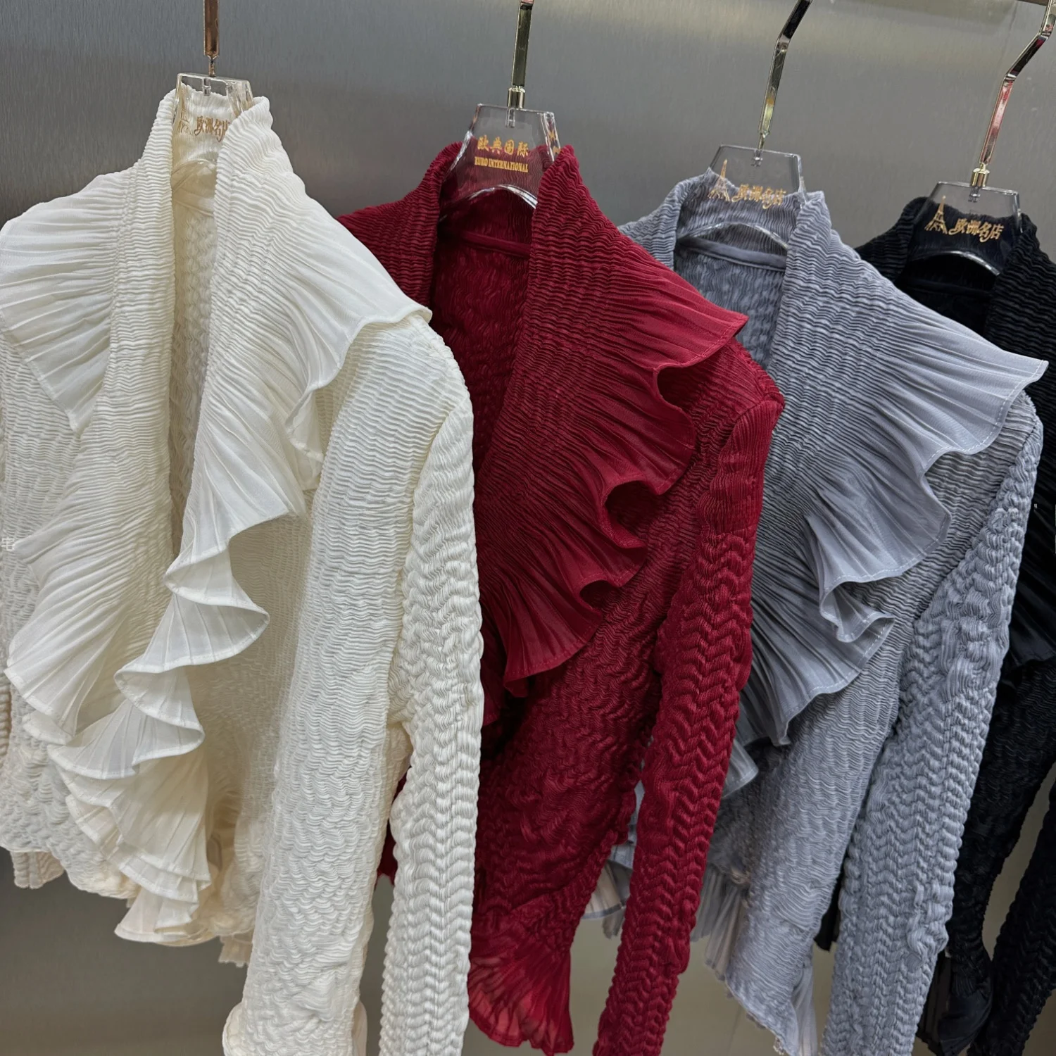 Elegant Pure Color Heavy Embossing Flounce Sleeve Outerwear for Women Loose Fit Button Closure Casual Versatile Autumn Coat