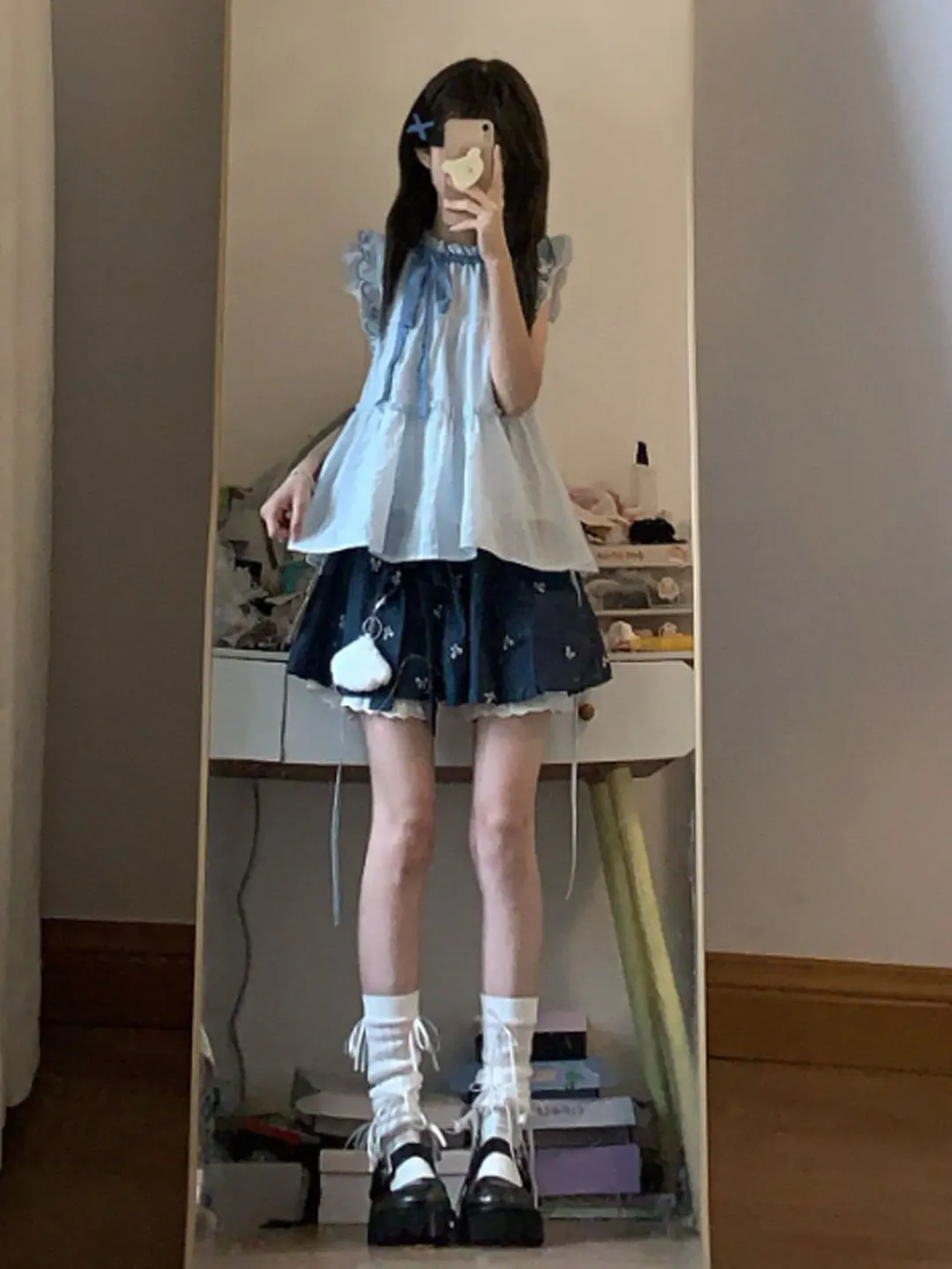 

Летний комплект Soft Style: женская футболка с коротким рукавом и юбка миди из хлопковой смеси – комфортный, модный, универсальный.