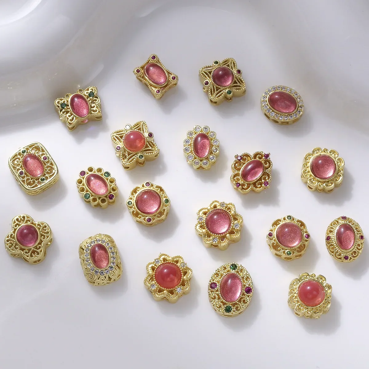 5 Pieces of Copper Gold-plated Pink Cat's Eye Spacer Beads DIY Pearl Bracelet Necklace Hand String Jewelry Accessories Wholesale