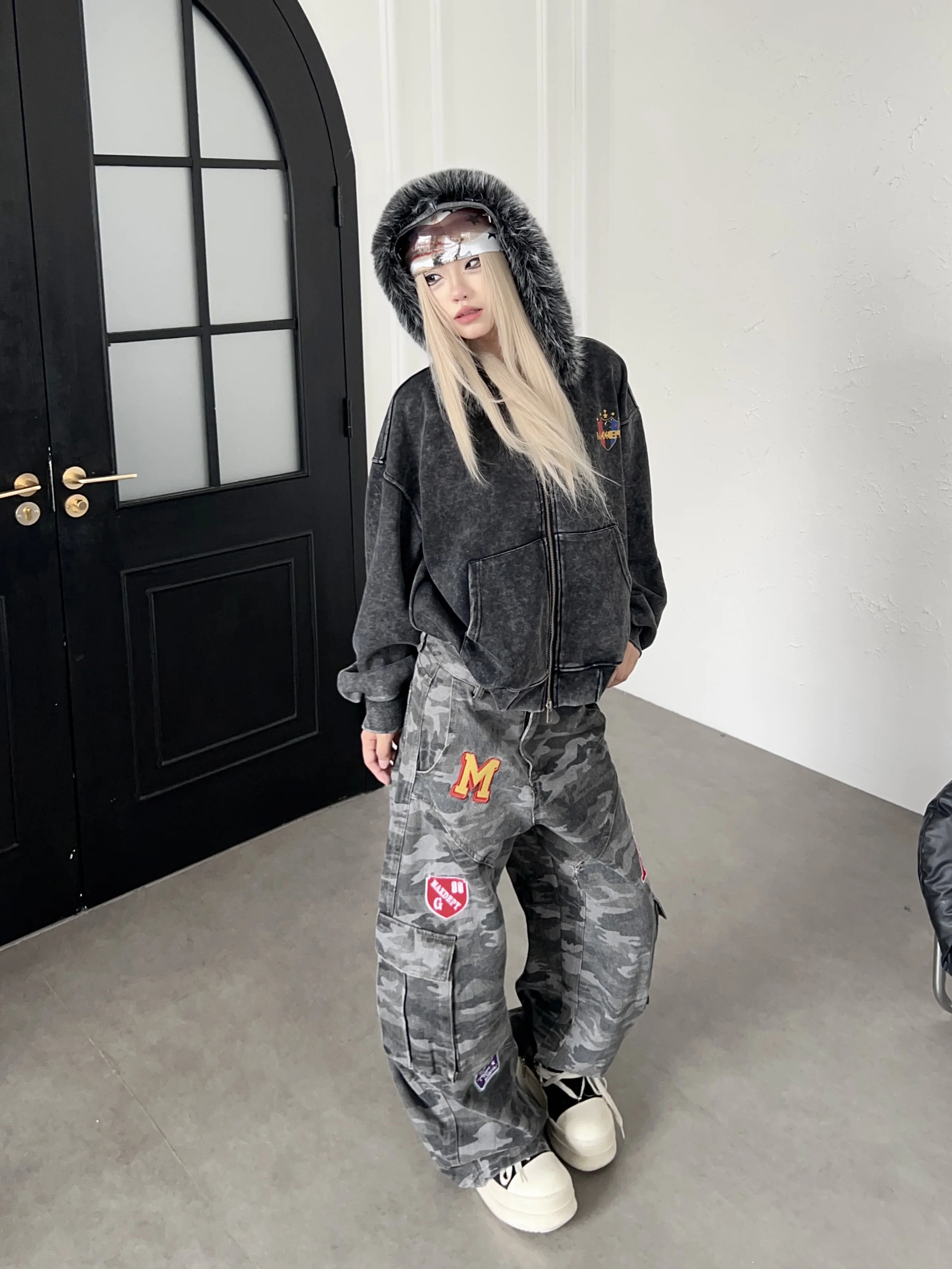 Jaqueta com Zíper e Capuz Estampada Estilo Americano Retrô com Gola de Pelo Lavada, Moletom Casual Estilo Streetwear para Hom...