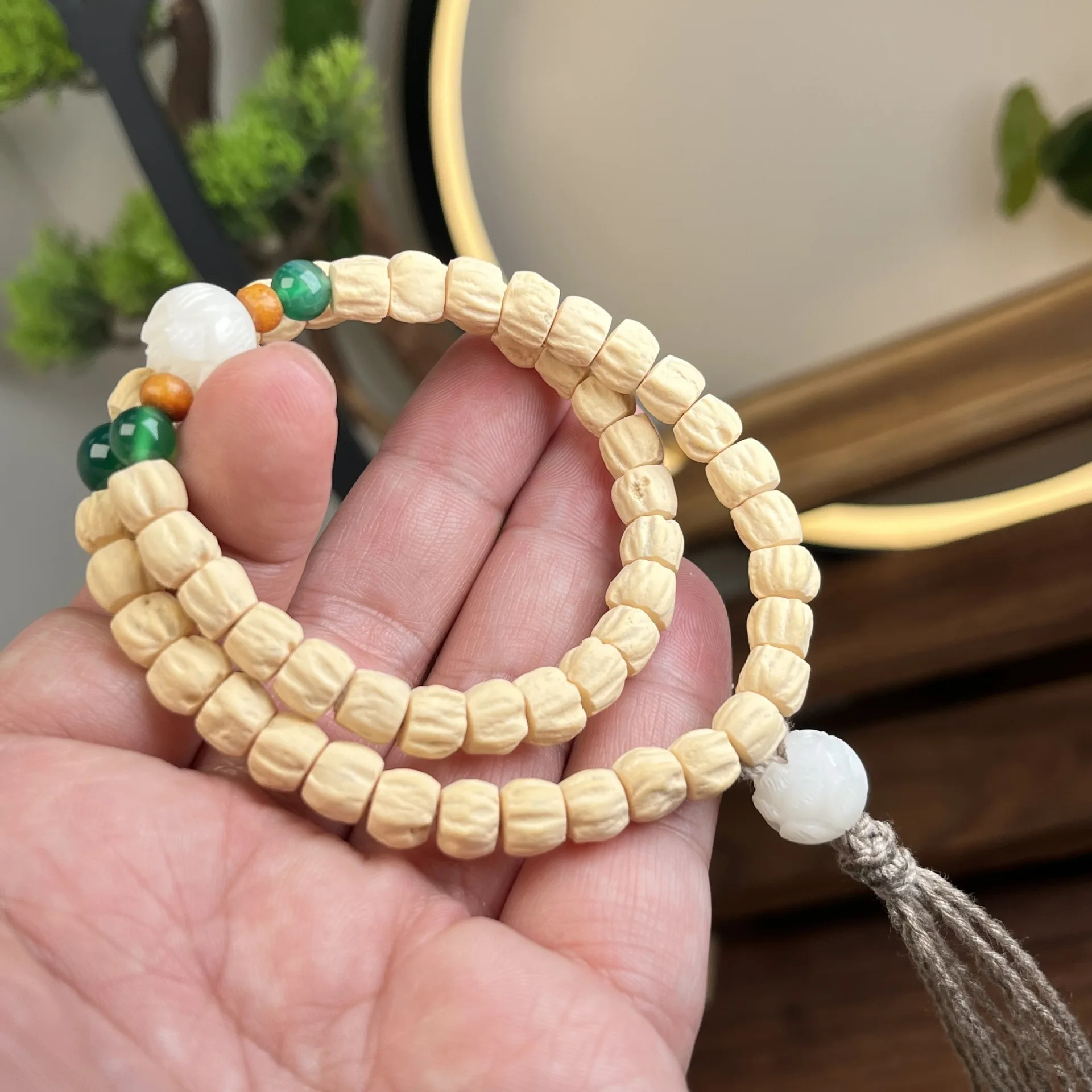 

High Density Original Skin Straight Cut Deep Pit Ghost Face Tibetan Baixiangzi Bracelet Carved Wenwan Neck Hanging Gifts