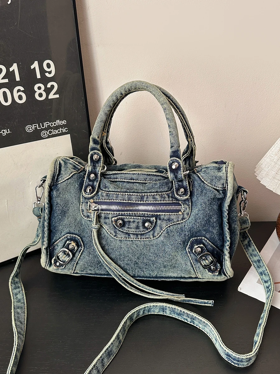 

American Retro Denim Motorcycle Bag Women's Rivet Handbag Crossbody Bag Small Ins Personali Tote Bag Spicy Girl Bag