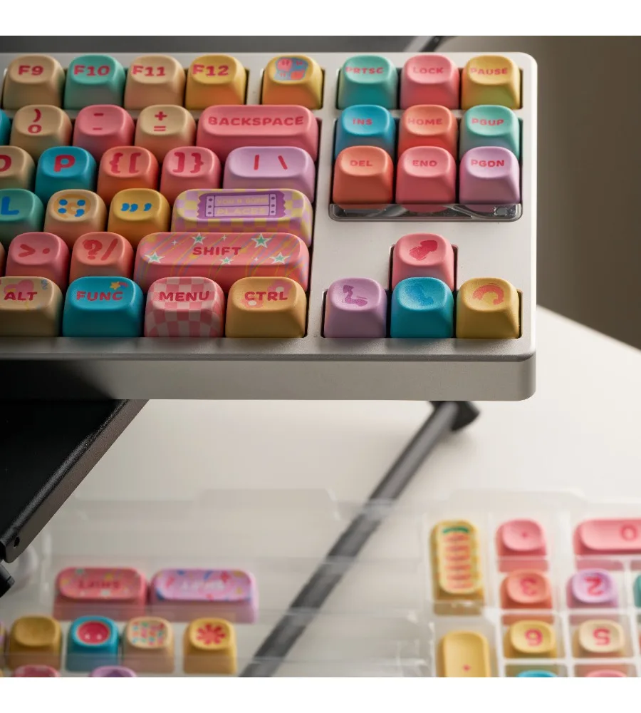 MOA highly sublimated keycaps send girls PBT material DIY