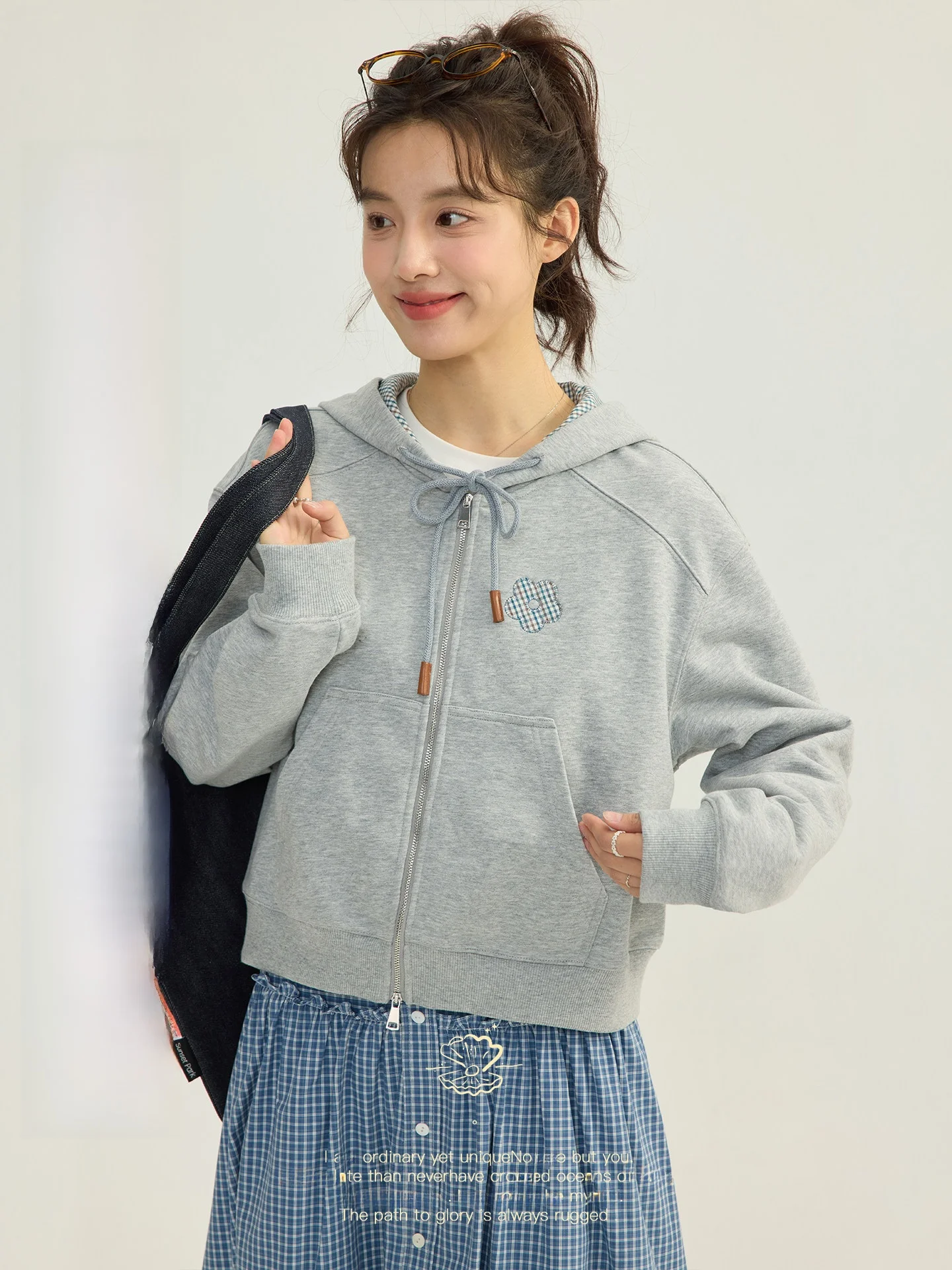 

Nov Elist Casual Hooded Jacket Patchwork Embroidery Grey Sweatshirt Women Short Style Cotton Polyester Spring Autumn