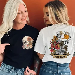 Floral Skull Print Women T Shirt Gobblincore Boho Graphic Tee Skull Fall Halloween Shirt Witch Botanical Skeleton Women T-shirts