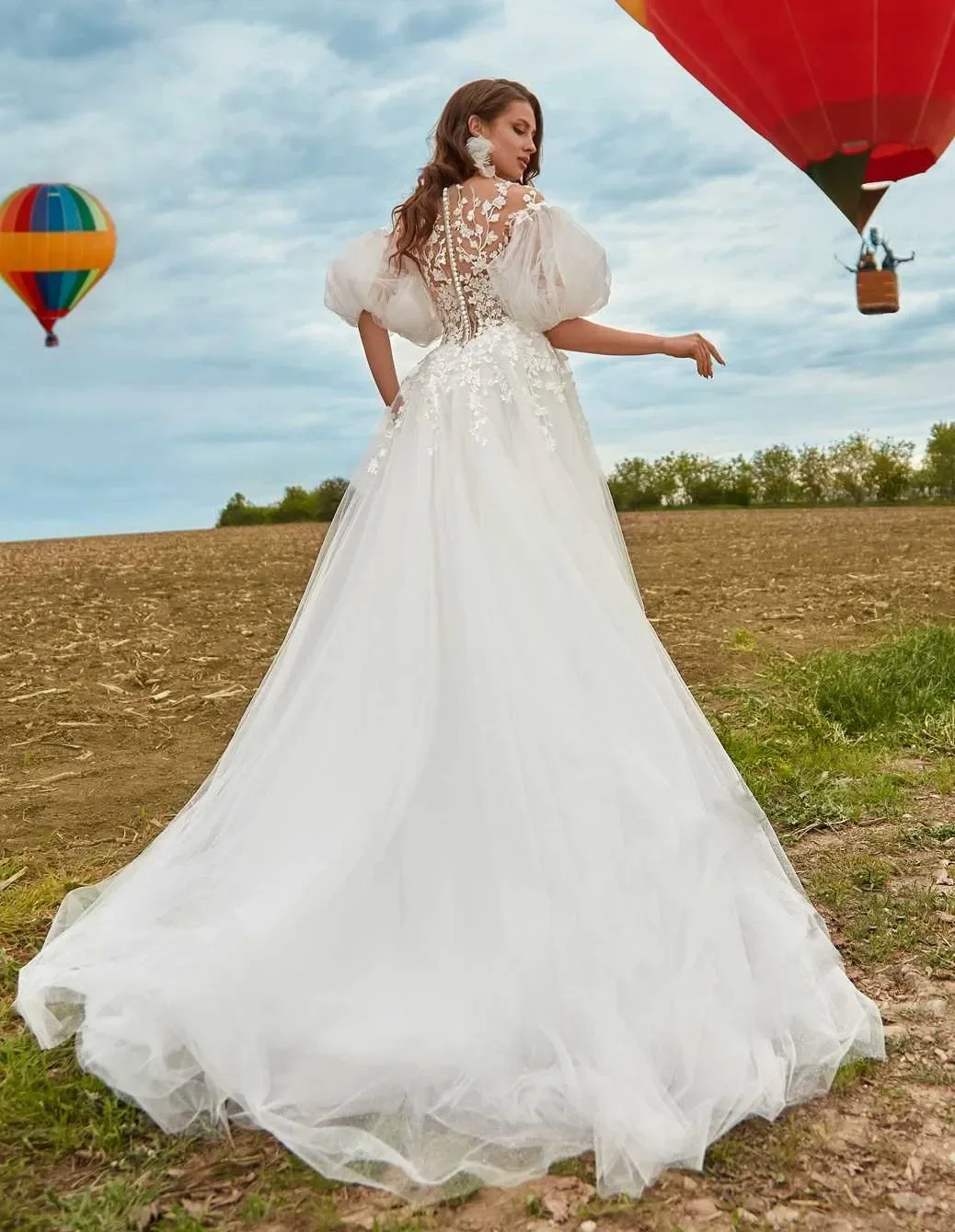 New Exquisite Puffy Sleeve A Line Wedding Dresses Jewel Neck Lace Appliques Bridal Gown Bohemian Sweep Train Robe De Mariee