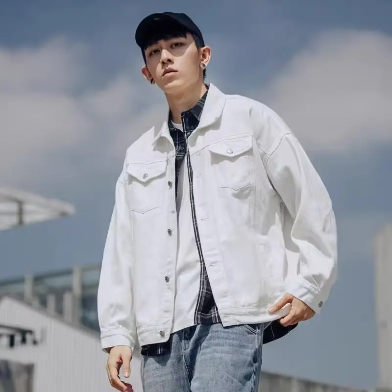 جاكيت دنيم أبيض للرجال بقصة فضفاضة لفصلي الربيع والخريف، تصميم عصري جديد من مزيج القطن والبوليستر بأكمام طويلة وأزرار