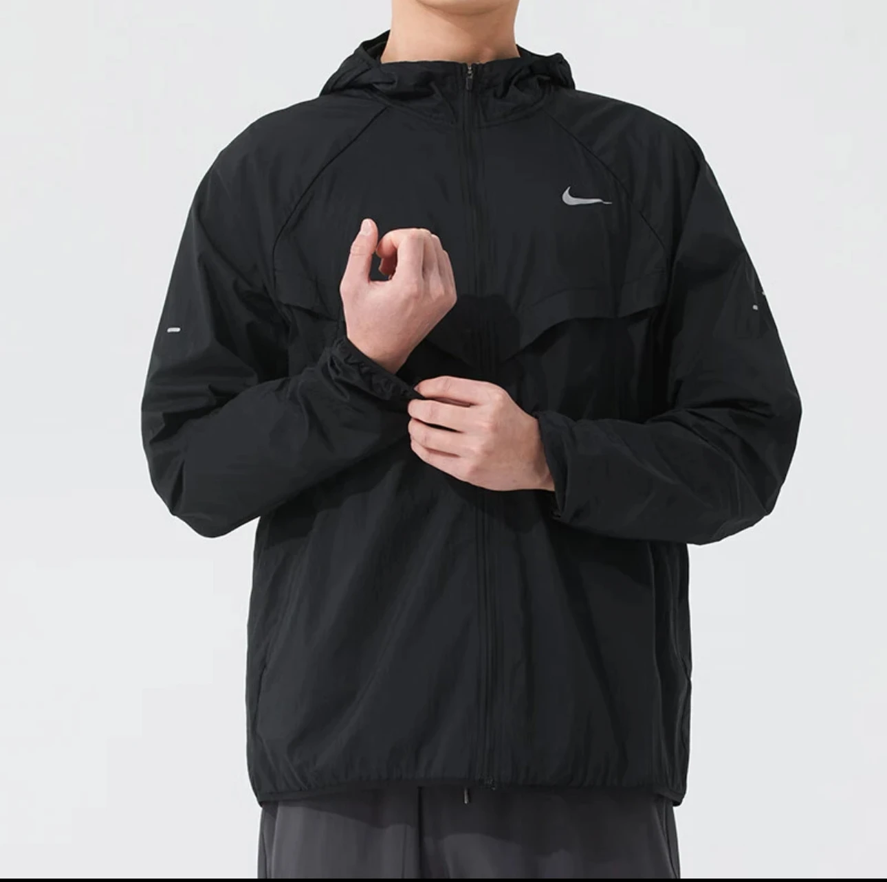 سترة Nike Clothing ذات اللون الصلب وغطاء للرأس وأكمام طويلة وسحاب للرجال باللون الأسود #3