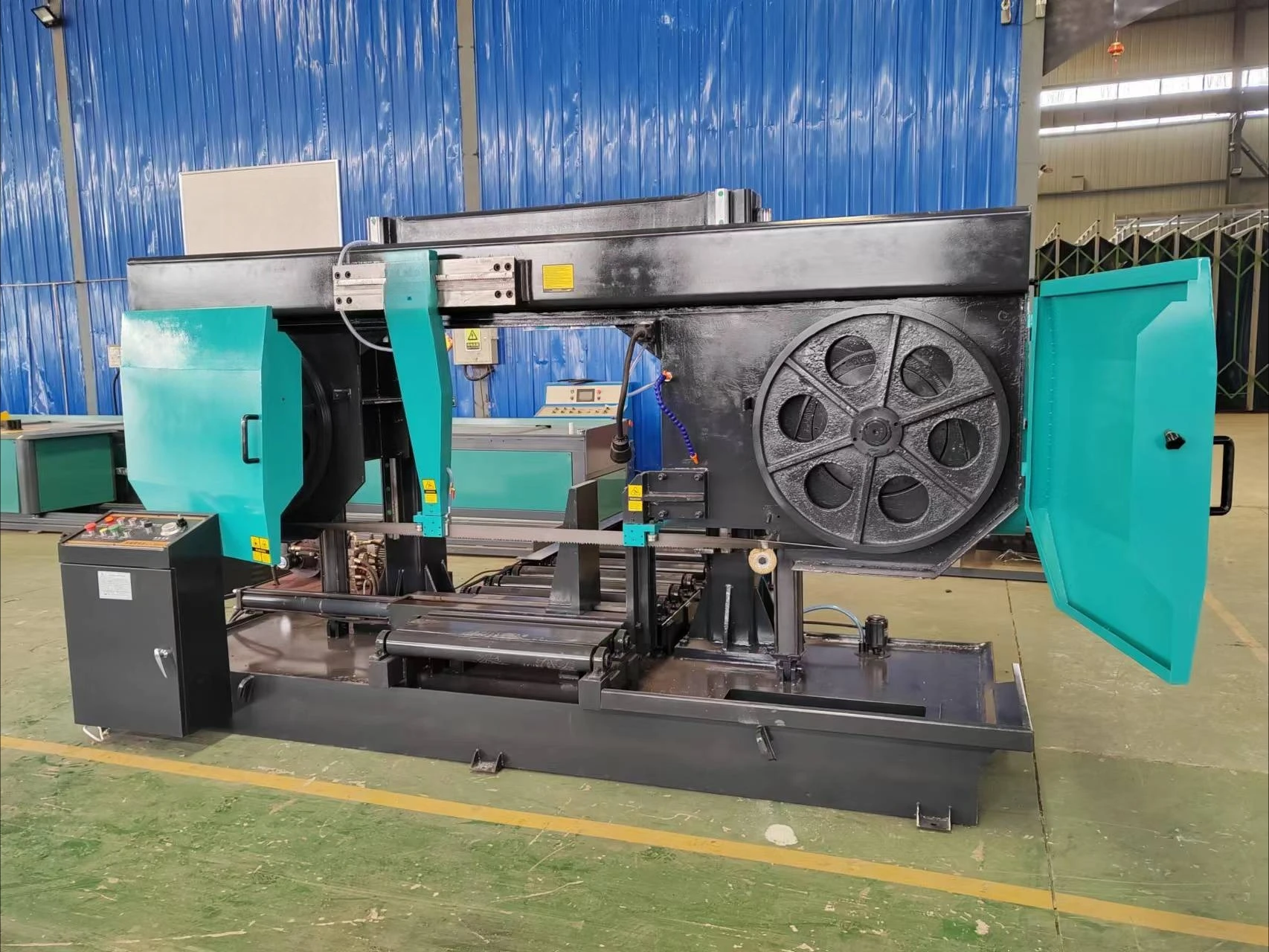800Mm metal band saw metal band saw machine cutting saw