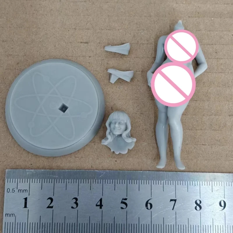 Bernadette Nsfw เรซิ่นเต็มรูปแบบตัวเลขชุด 1/24 Scale Unpainted ประกอบ