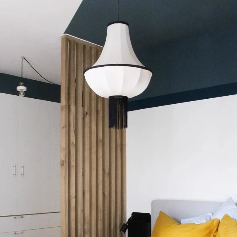 Lampada a sospensione in tessuto bianco retrò giapponese Wabi Sabi Soggiorno Sala da pranzo Camera da letto Tessuto Nappa Droplight Lampada per decorazioni per la casa Apparecchi per interni