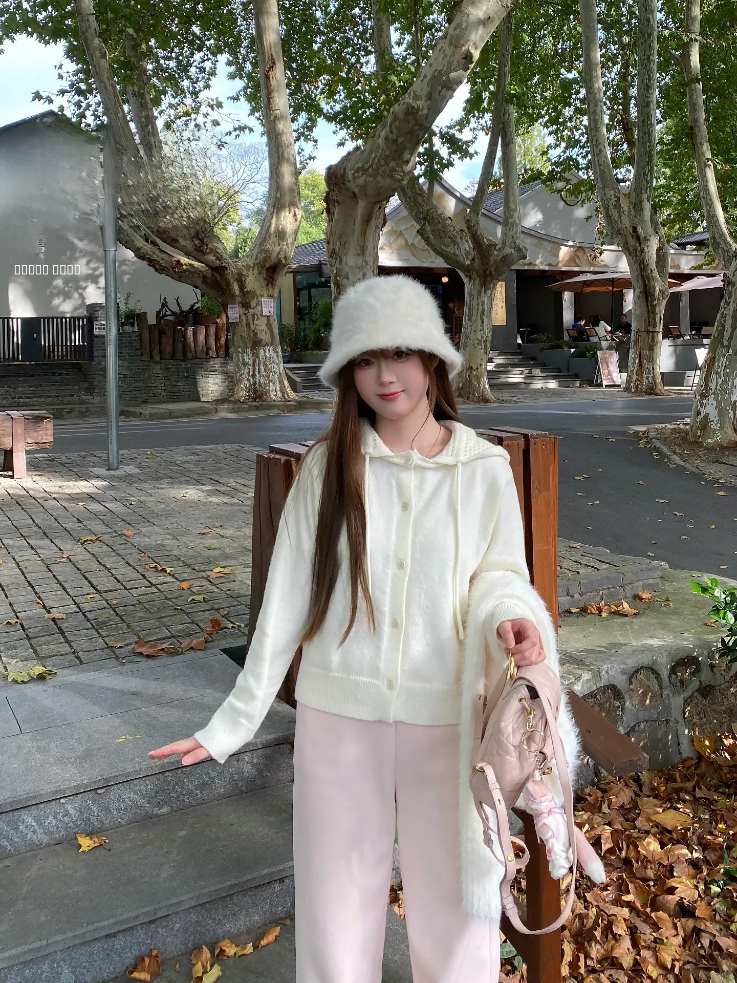 

Snowflake Fluffy Hat Long Sve Women's Sweater Autumn Winter Warm Soft Sle Loose Fit Comfortable Knitwear in Beige Color