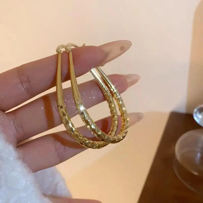 Exaggerated Teardrop Hoop Earrings Hammered Texture Gold Plated Large Oval Ear Rings Minimalist Jewelry For Women Daily Party