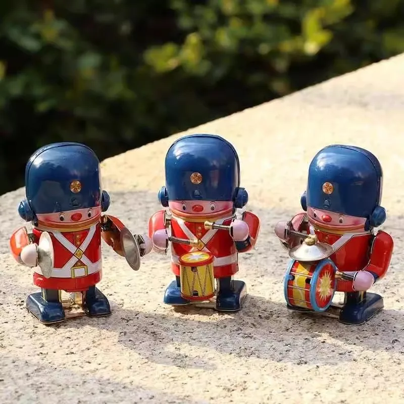 

Wind Up Metal Walking Tin Brass Military Band Robot Classic Collection Retro Clockwork Toy Mechanical Toys Kids Gift