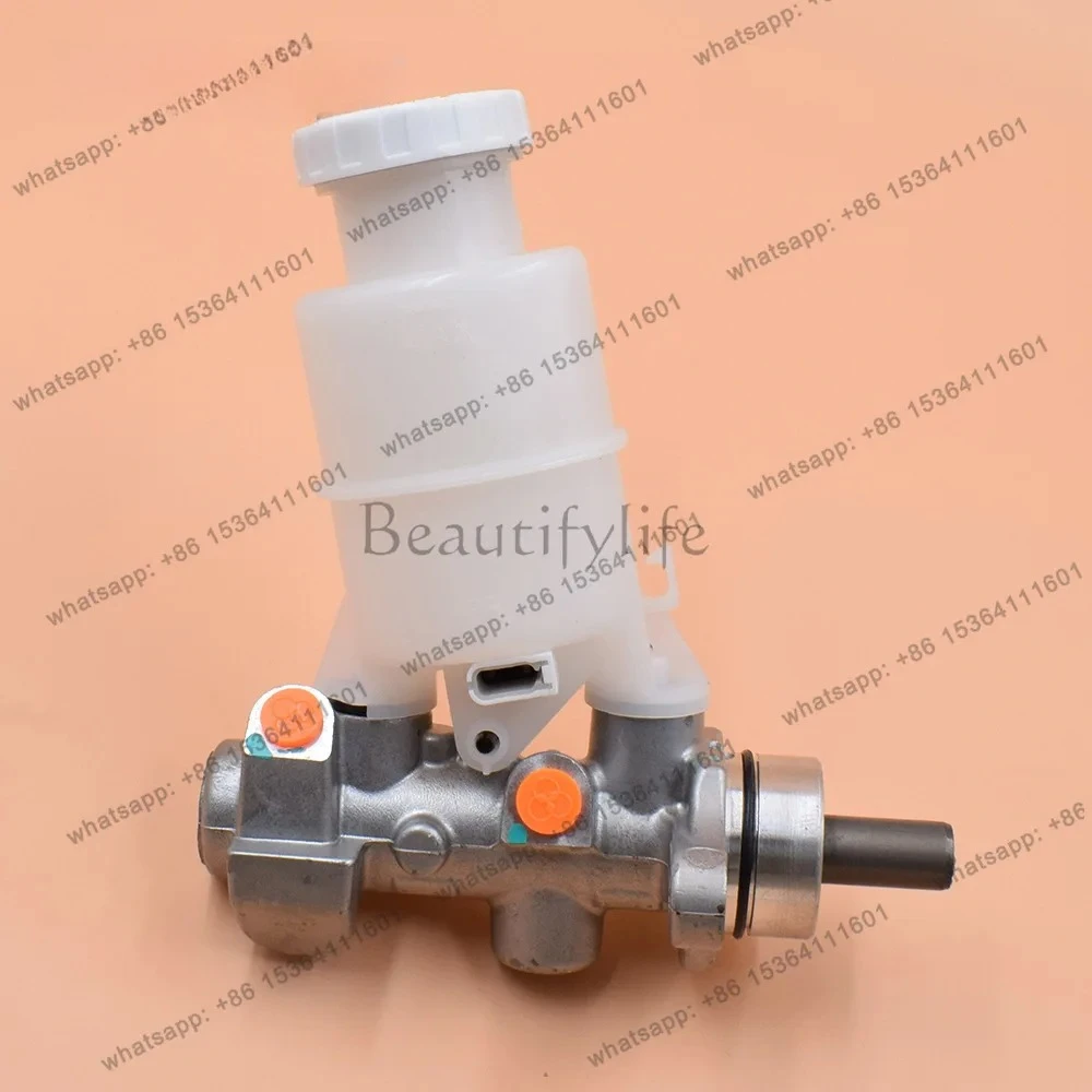 MR370247 Brake master pump is suitable for the fourth generation of auto parts 4G93 4G94 1996-2001 auto parts
