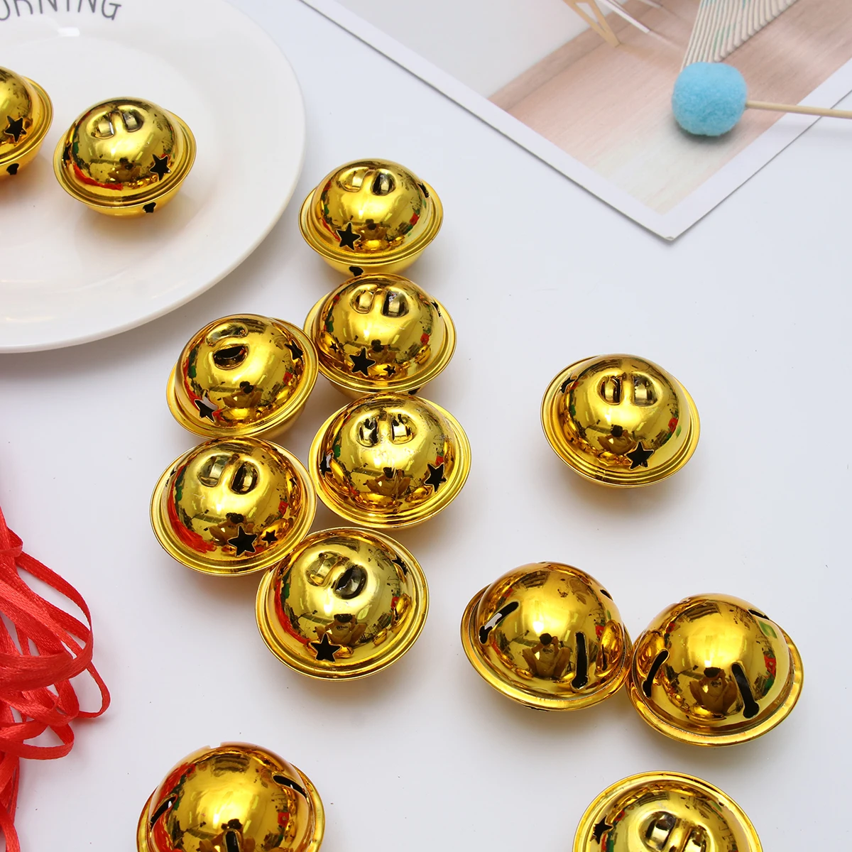

11pcs Golden Bells Ribbon Christmas Ornaments String Lights Jingle Bell Decorative Accessories DIY Craft Wind Chime