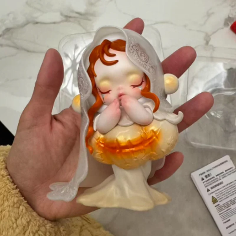 

POP MART SKULLPANDA White Moon Contract Cute Collectible Doll Desktop Ornament Art Figure Gift For Anime Lovers And Figure Fans