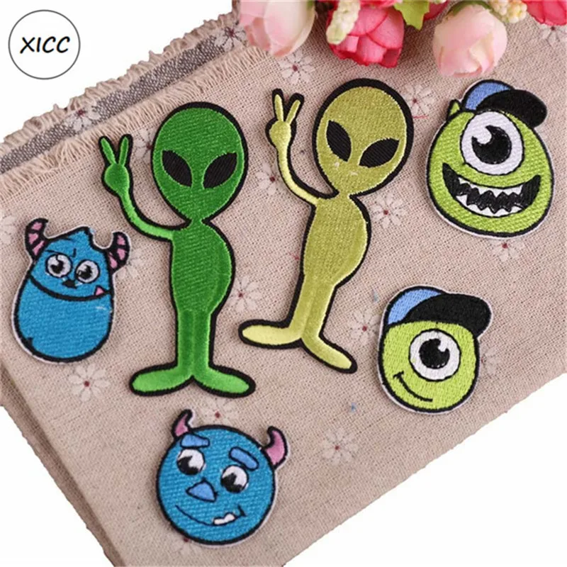 ET UFO verde distintivi alieni amico ricamo ferro sulle toppe grandi occhi alieni adesivi Applique per vestiti decorazioni fai da te