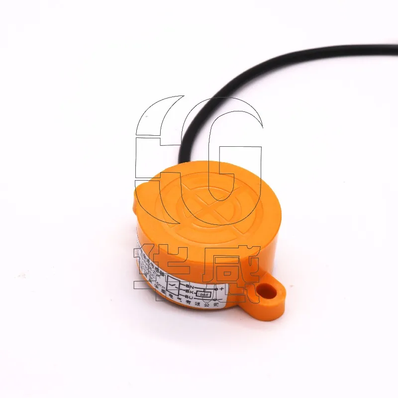 A36 pie type proximity switch, capacitive material level detection sensor, non-metallic sensing material three-wire 24VNPN