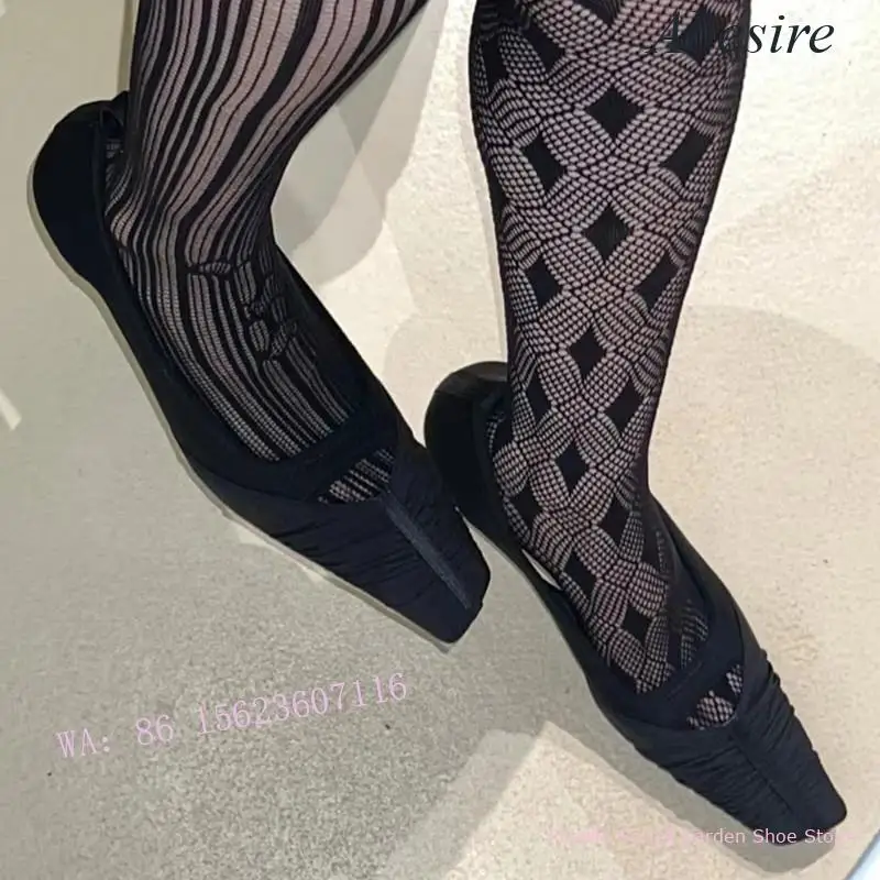 New Stiletto Heel Hollow Design Color Matching Pleated Square Toe Shallow Mouth Women\'s High Heel Single Shoes Mid Heel Retro