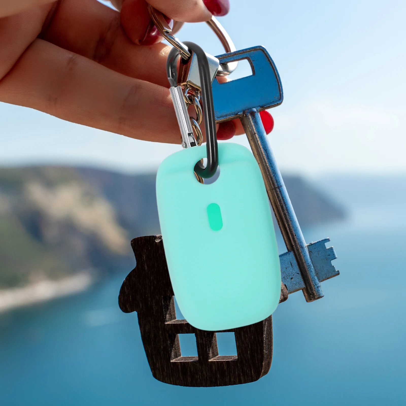 

4pcs Silicone Tracker Protective Case Hook Keychain Bag Car Keys Dust Resistant Accessory for Women
