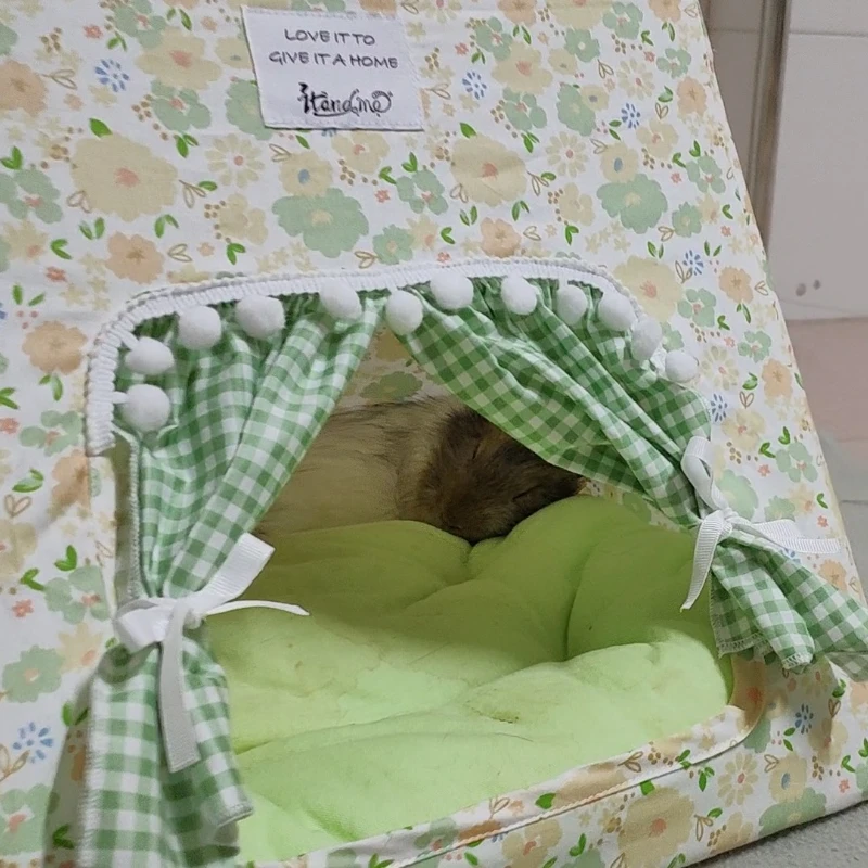 Small Pet Tent Hideout House Bottomless Cozy Sleeping Tent for Rabbits Guinea Pig with Cute Curtains Floral Print Hamster Cage view 5