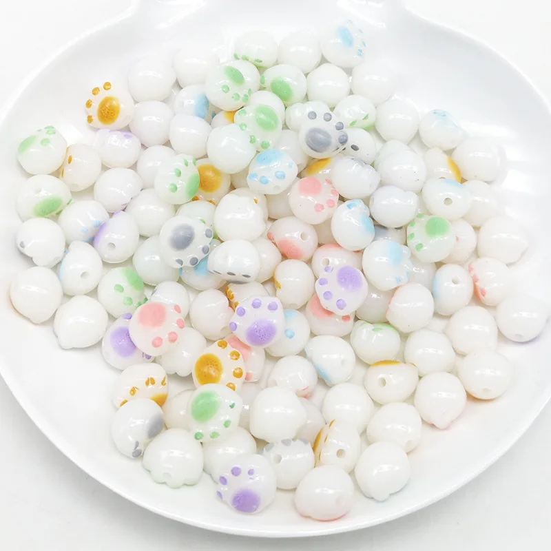 20 sztuk 11mm Kawaii łapy kota koraliki akrylowe Cartoon pazur koraliki dystansowe do tworzenia biżuterii bransoletka naszyjnik Handmade akcesoria rzemieślnicze